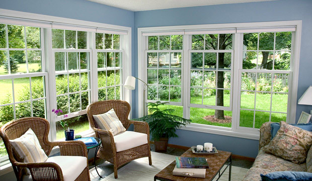 white_double_hung_windows_in_blue_room_photo_620x360